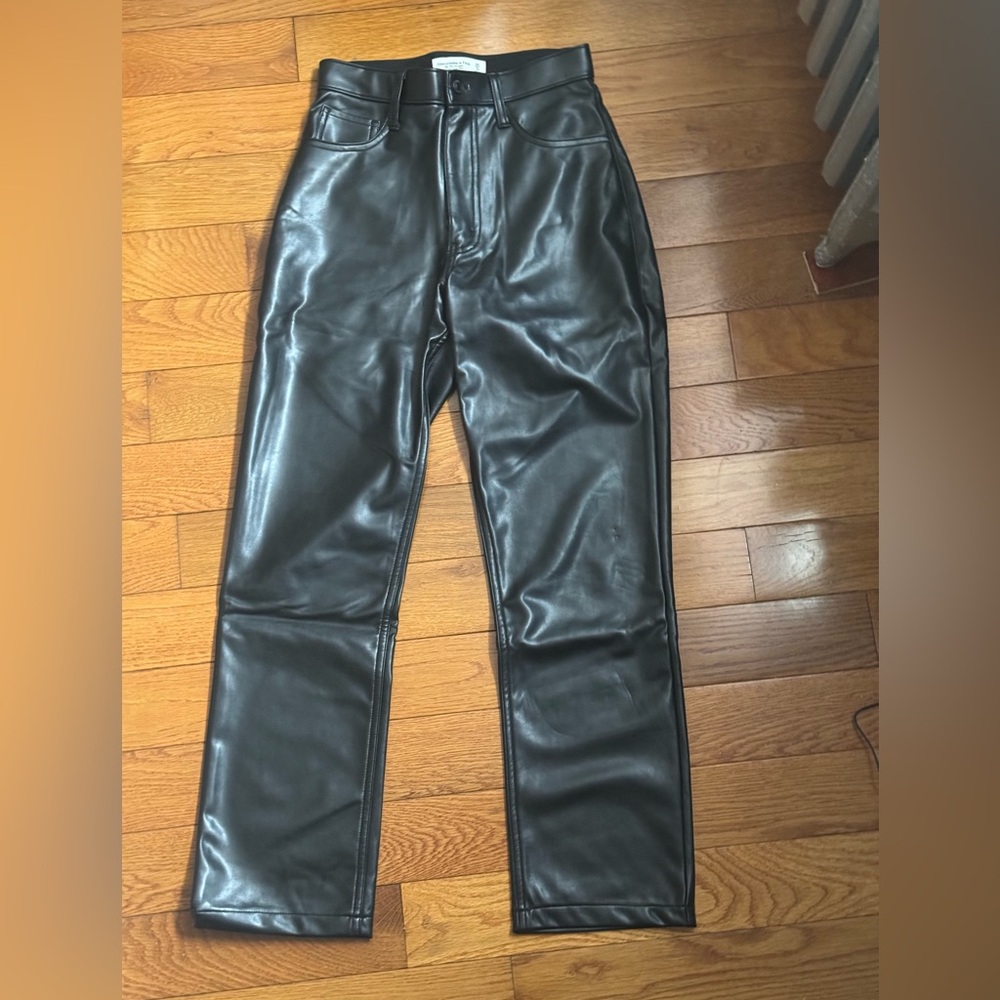 Abercrombie Leather Straight Pant Curve Love 25